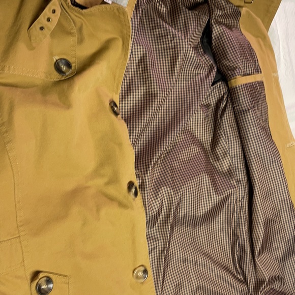 Tan trench coat - Picture 2 of 5